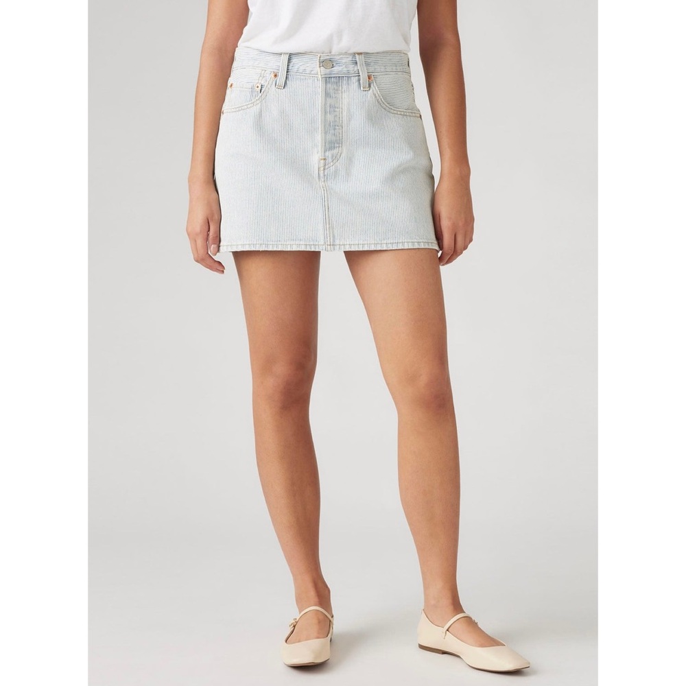Levi’s Icon Mini Skirt Stripe Denim Size 31